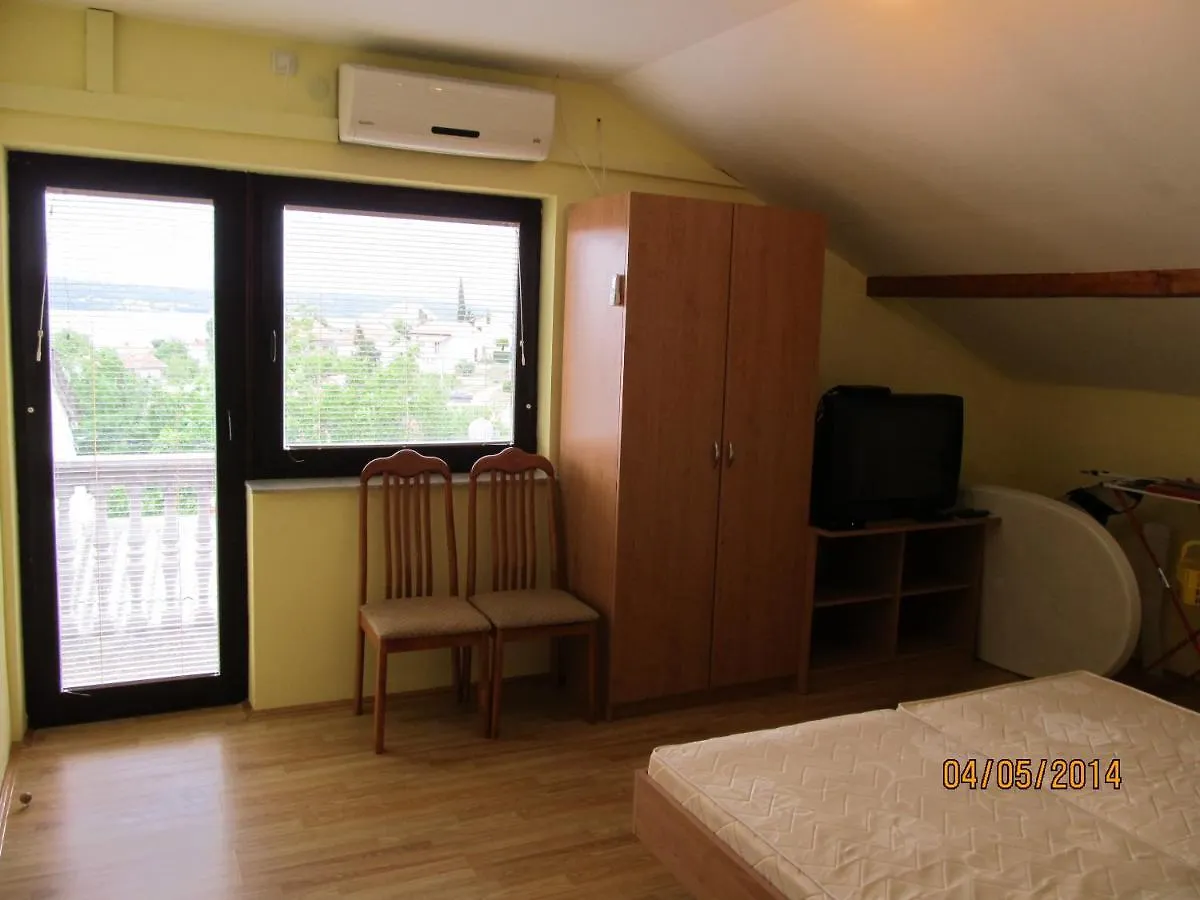 Ela Apartmani A2 Gornji Karin