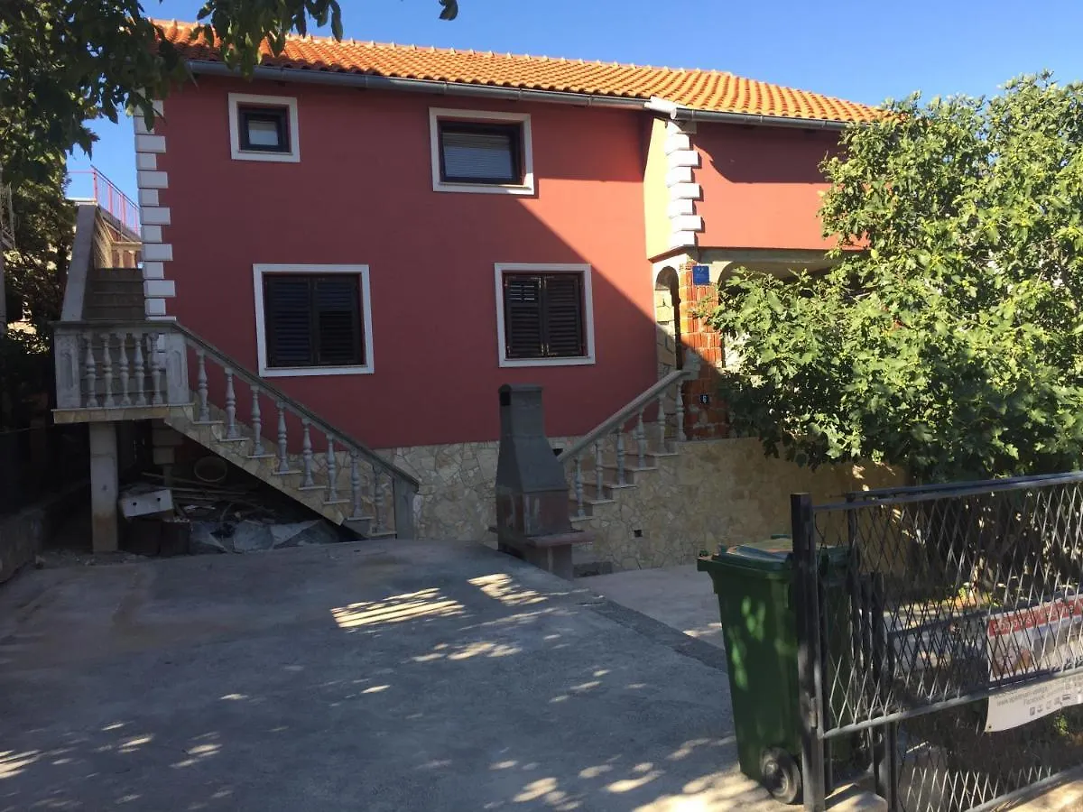 Guest house Ela Apartmani A2 Gornji Karin Croatia